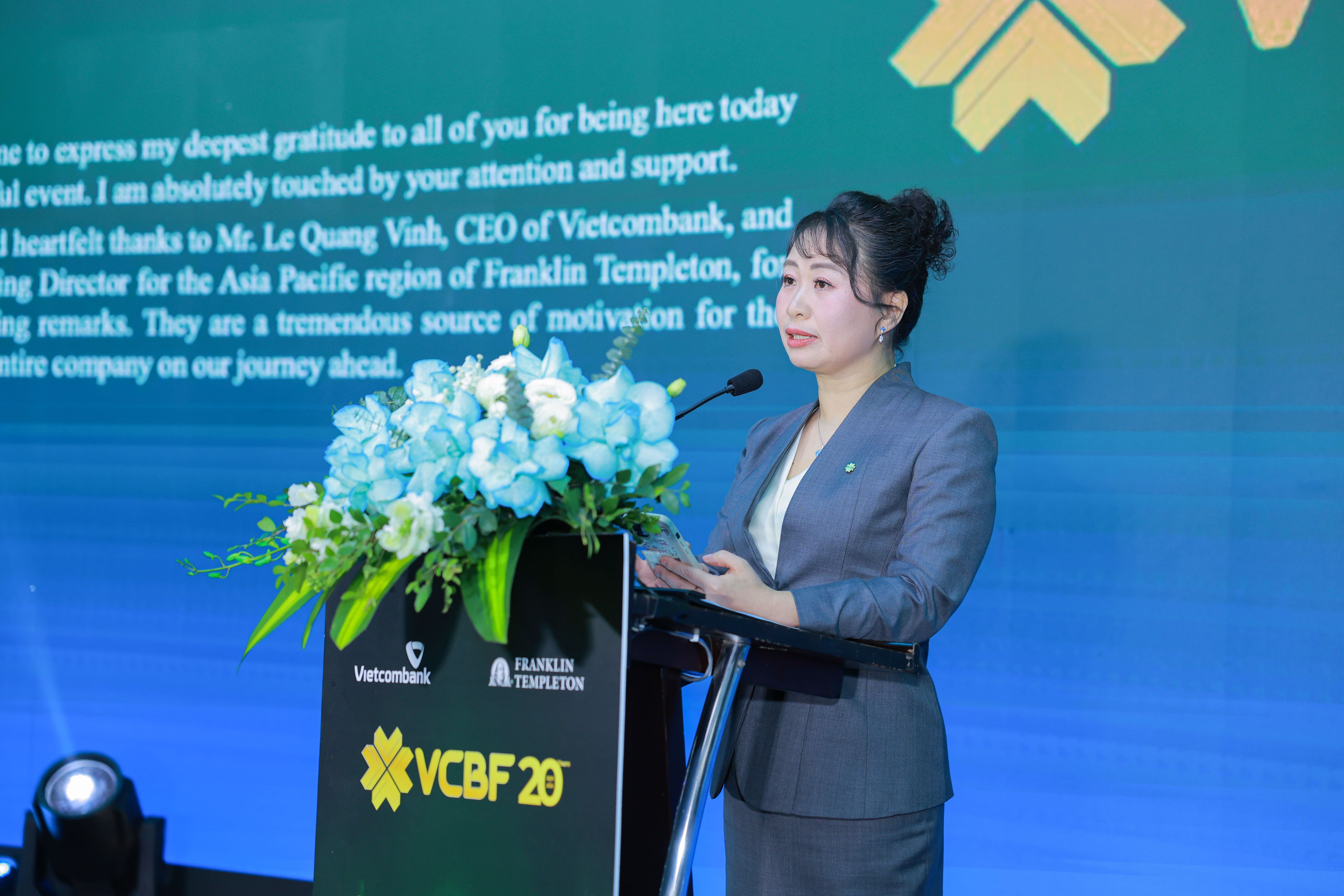 Ba-Nguyen_thi-hang-nga-vcbf